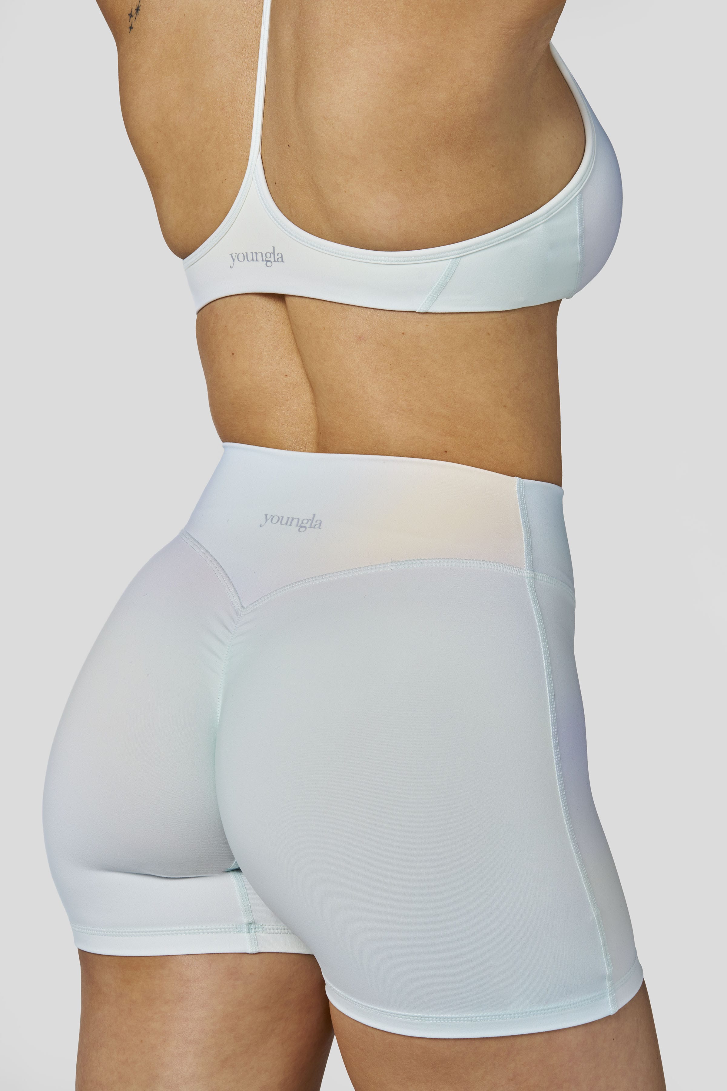 W130 Amore Scrunch Shorts New Colors