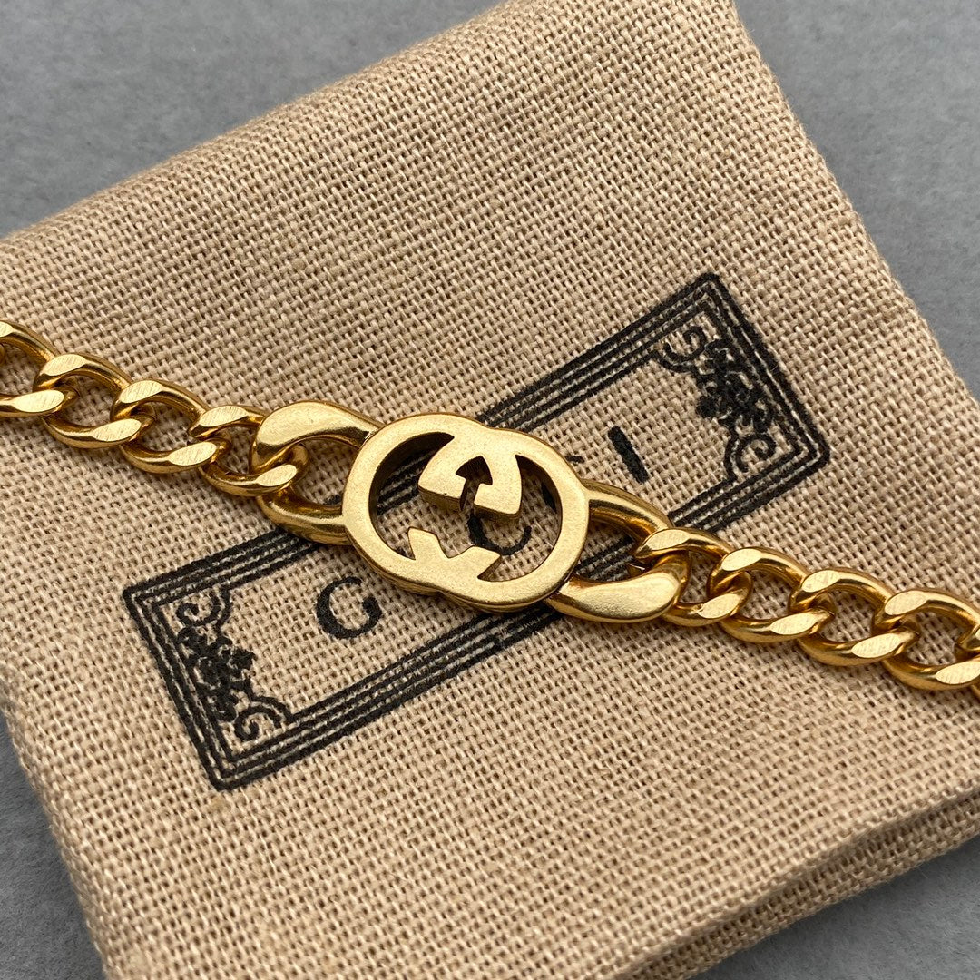 Gloden bracelet
