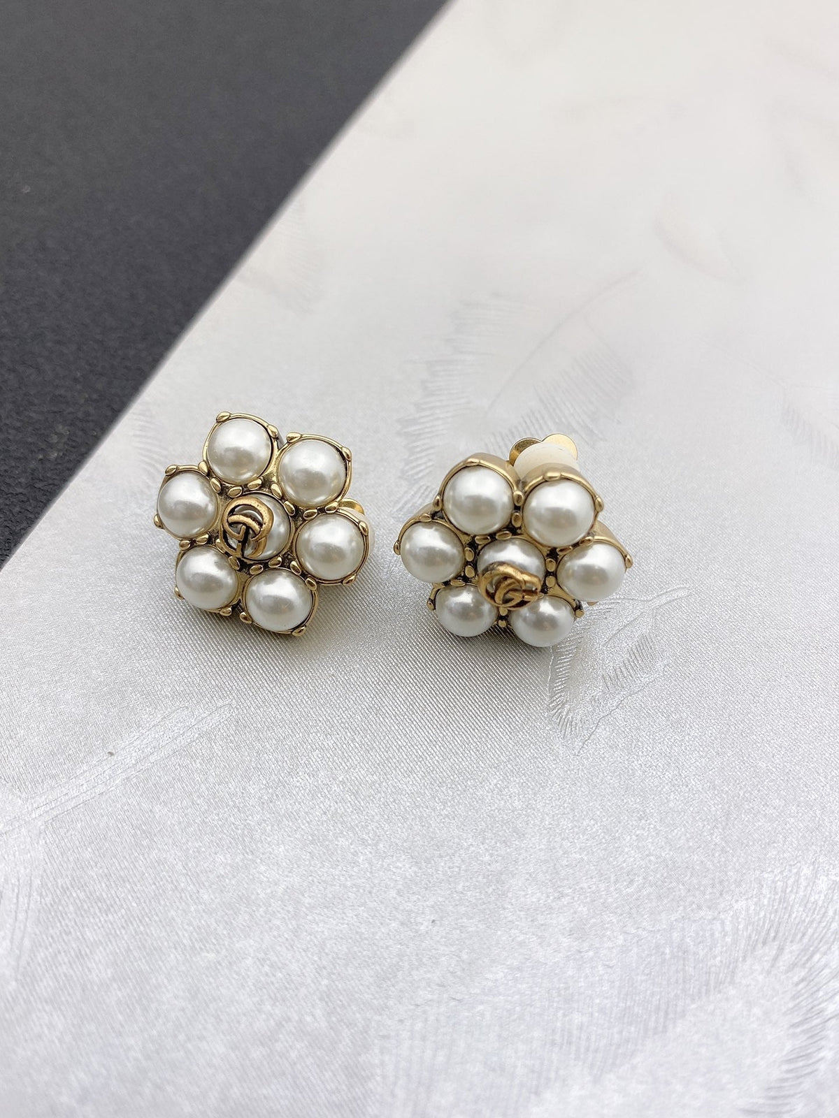 G u c c i earrings