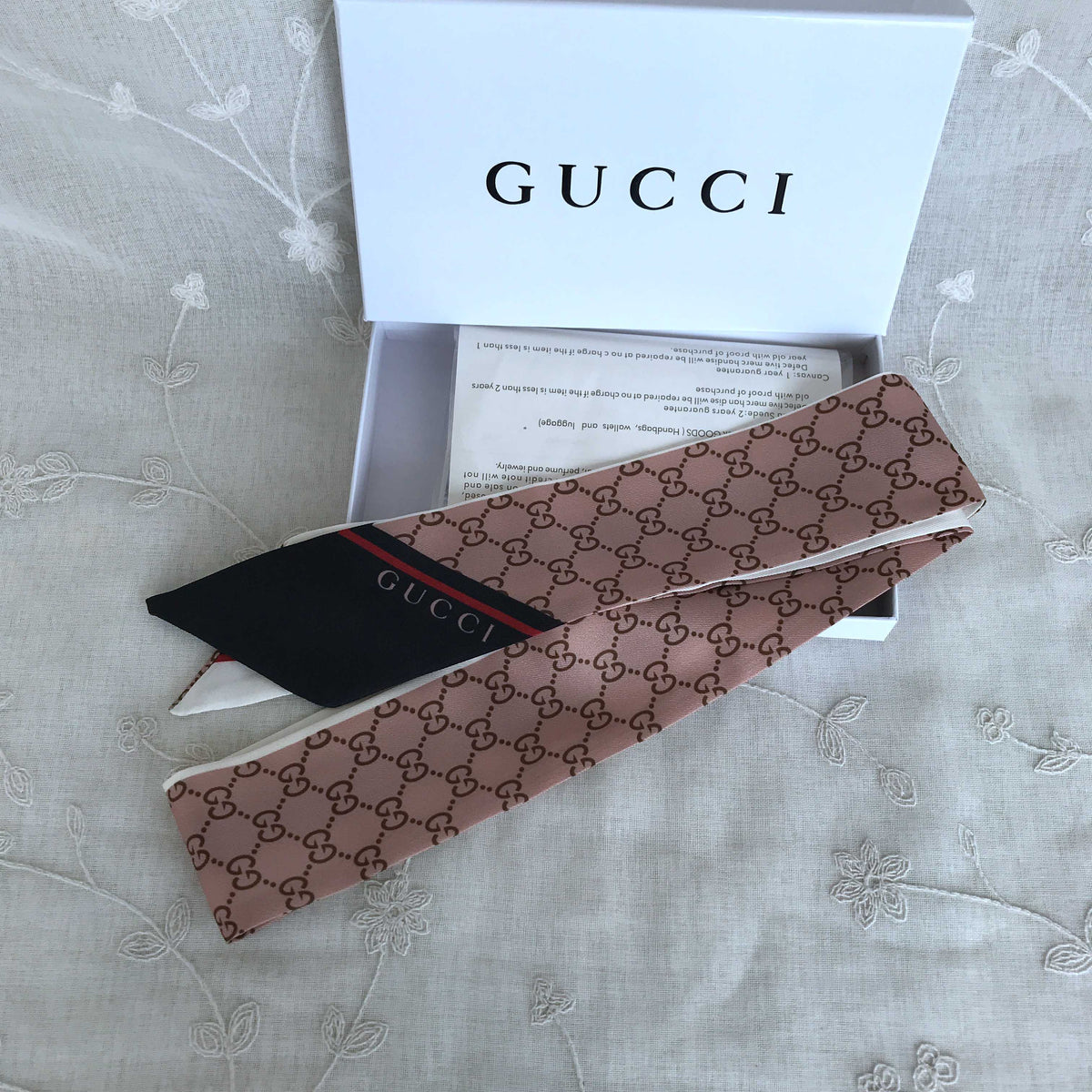 G u c c i scarf