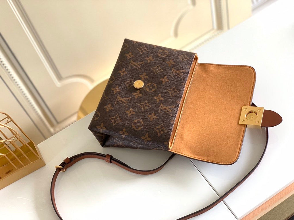 handbag lock brown