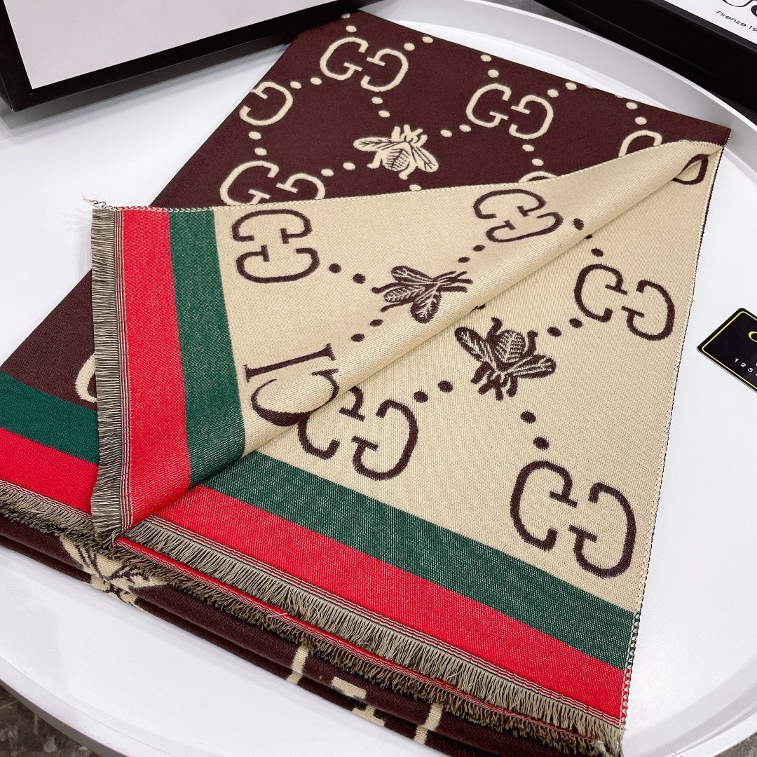G u c c i scarf black or brown