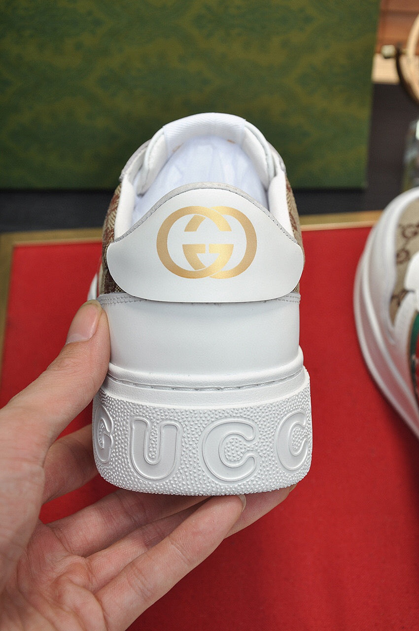 G u c c i 21