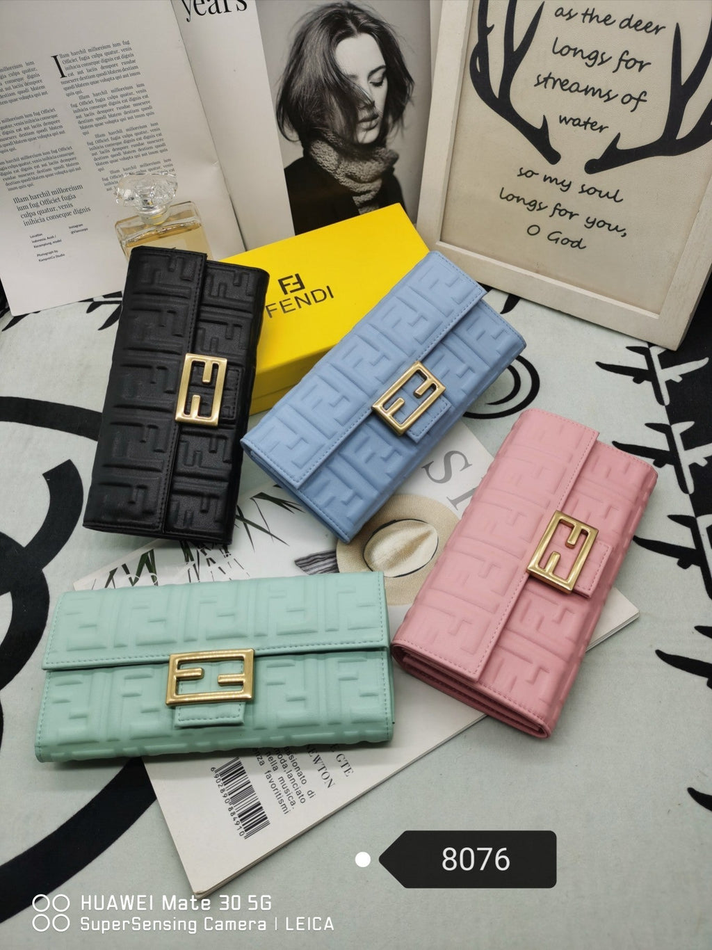 F e n d I wallet 2022