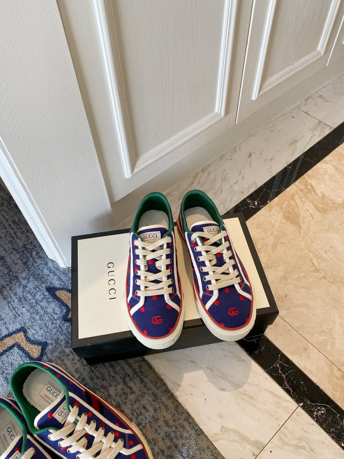 G u c c I tennis sneakers