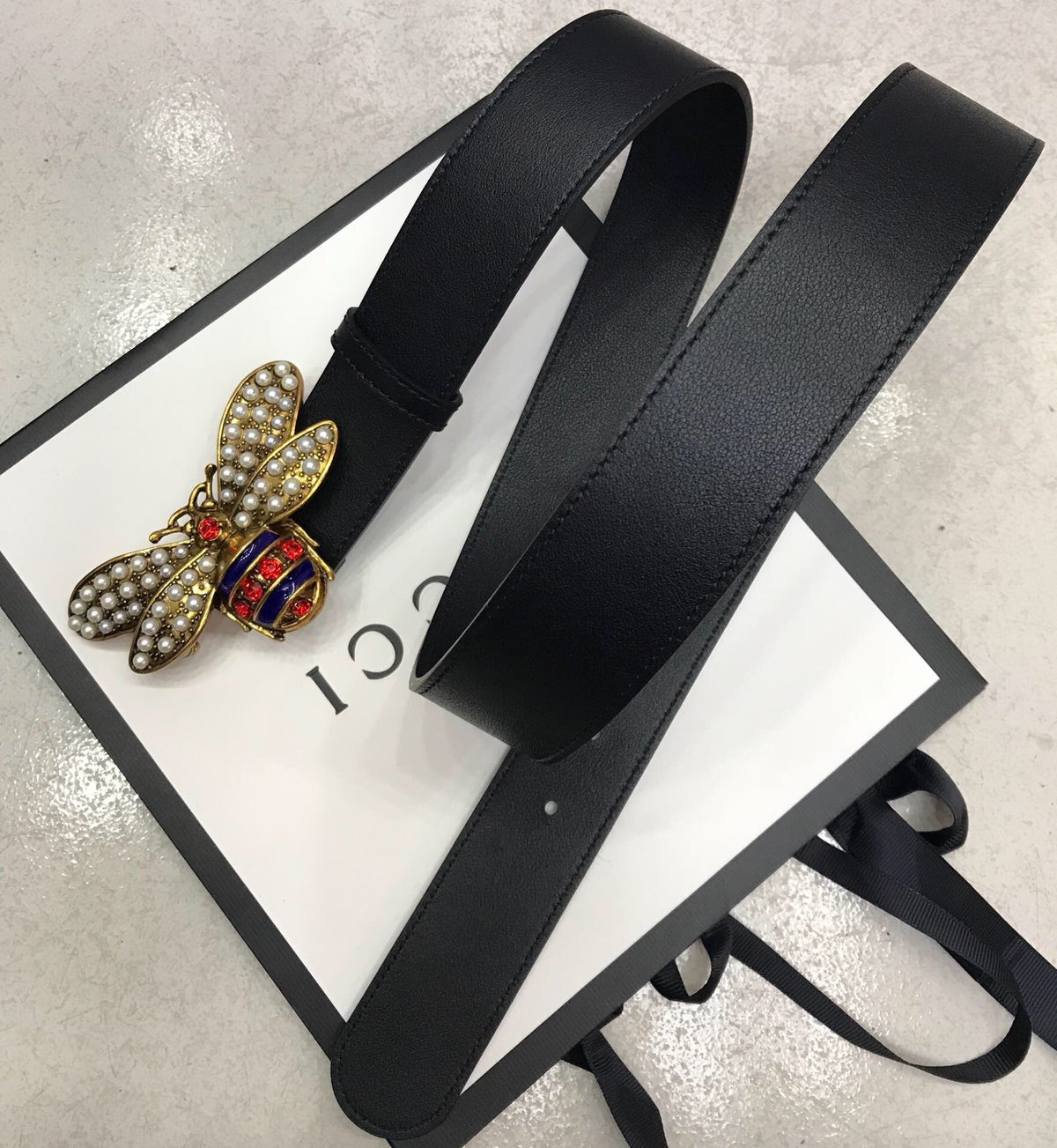 G u c c i bee belt