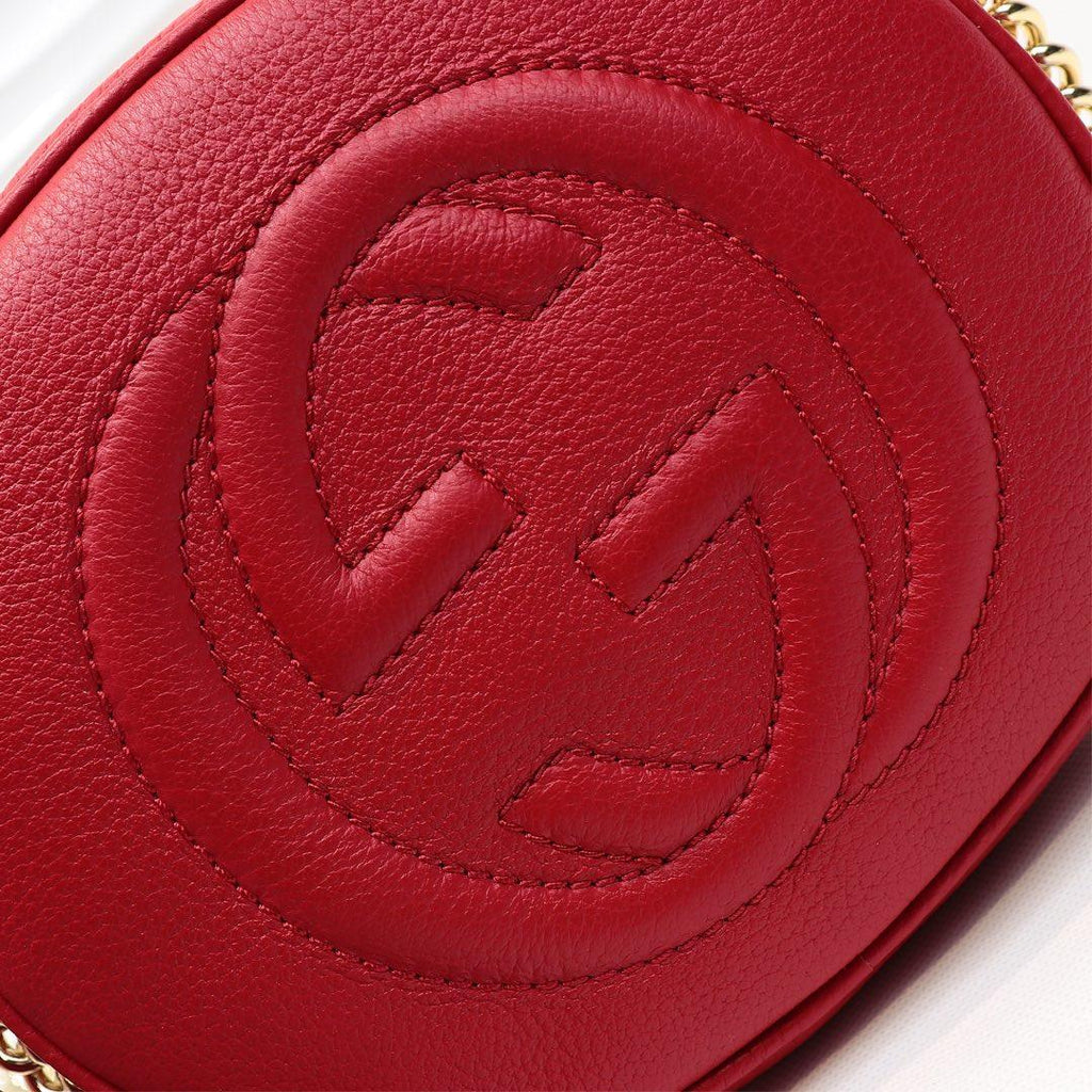 G u c c I red 18x14x4cm