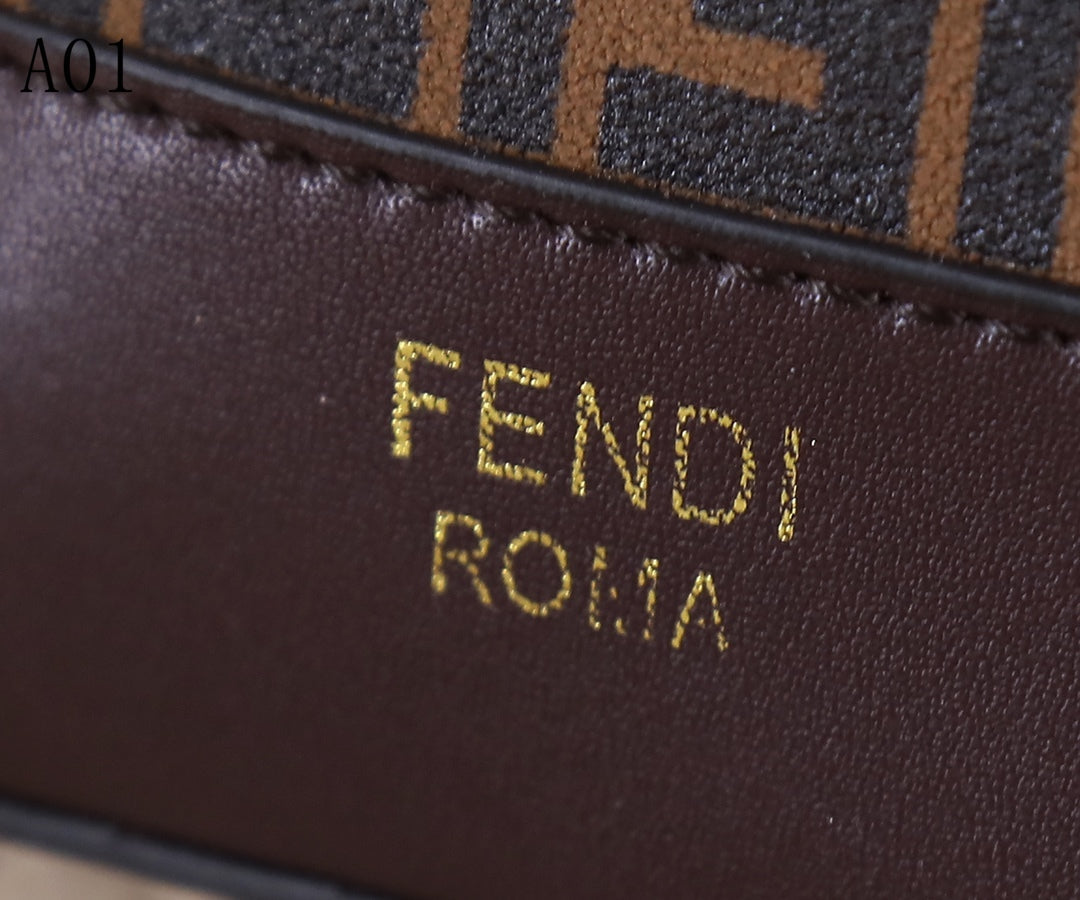 F e n d I 12x10x19cm