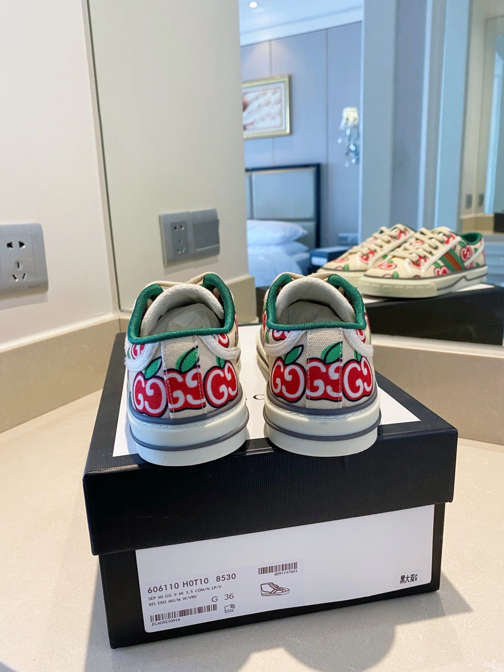 G u c c I tennis sneakers