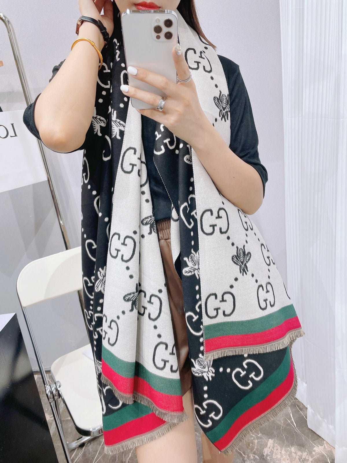 G u c c i scarf black or brown