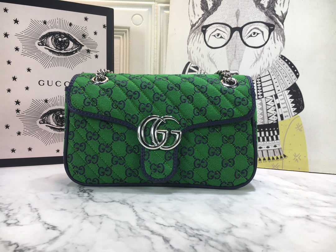 G u c c I green W26xH15xD7cm