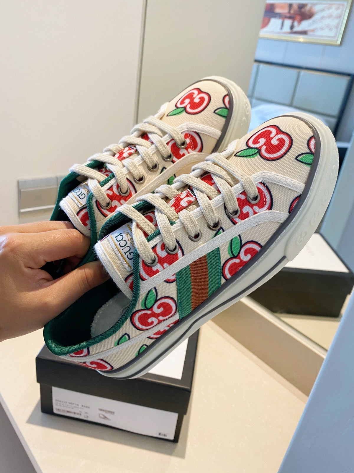 G u c c I tennis sneakers