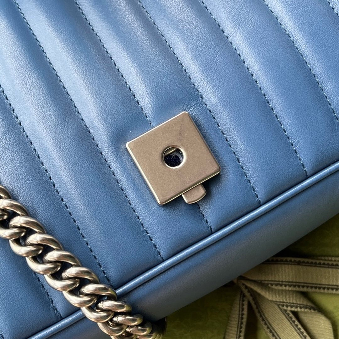 G u c c i blue 26cm