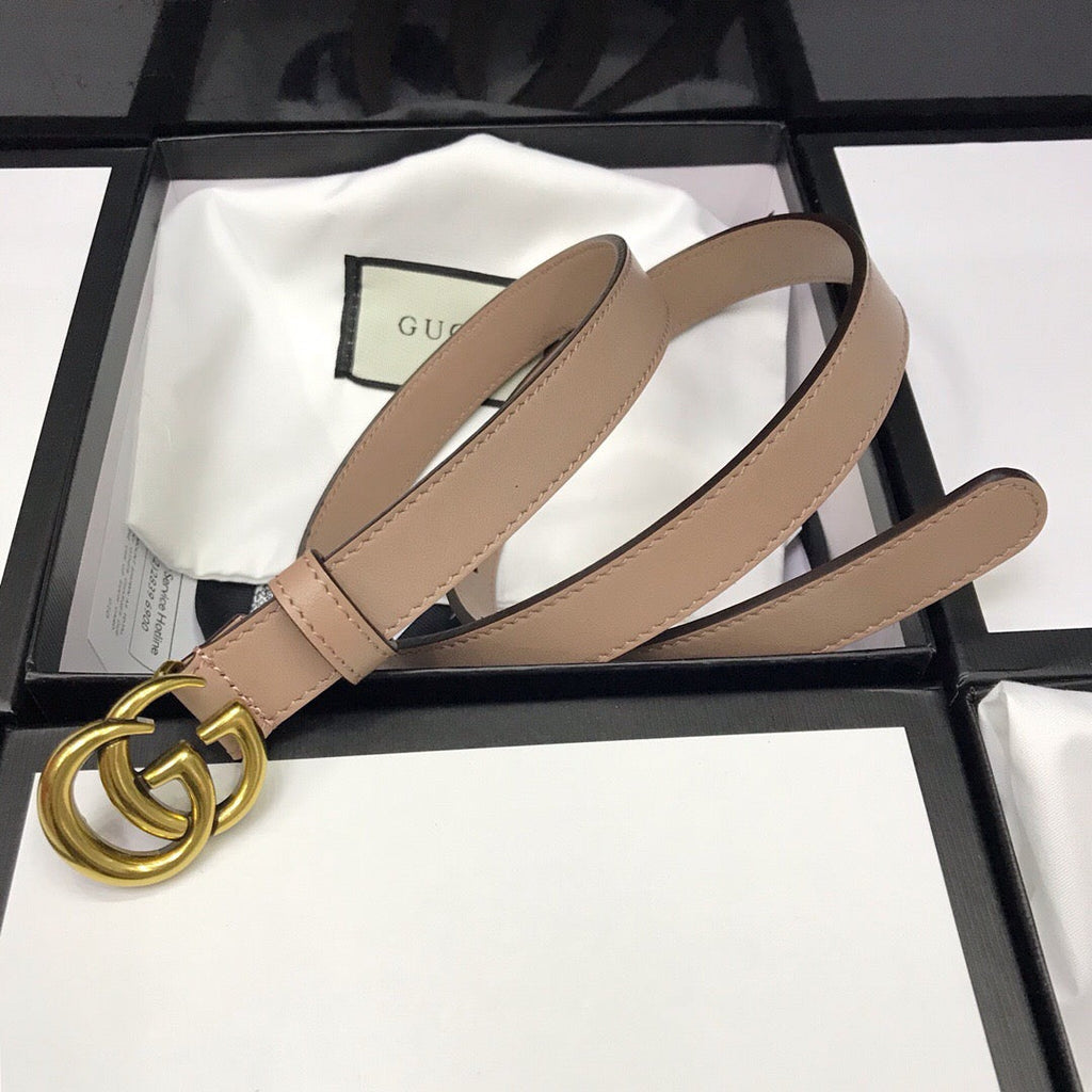 G u c c i cream belt