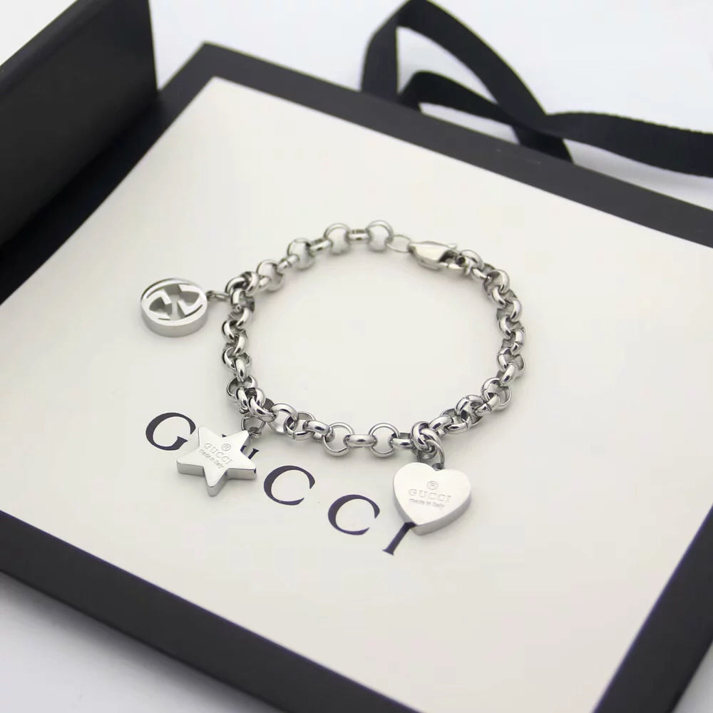 G u c c I bracelet