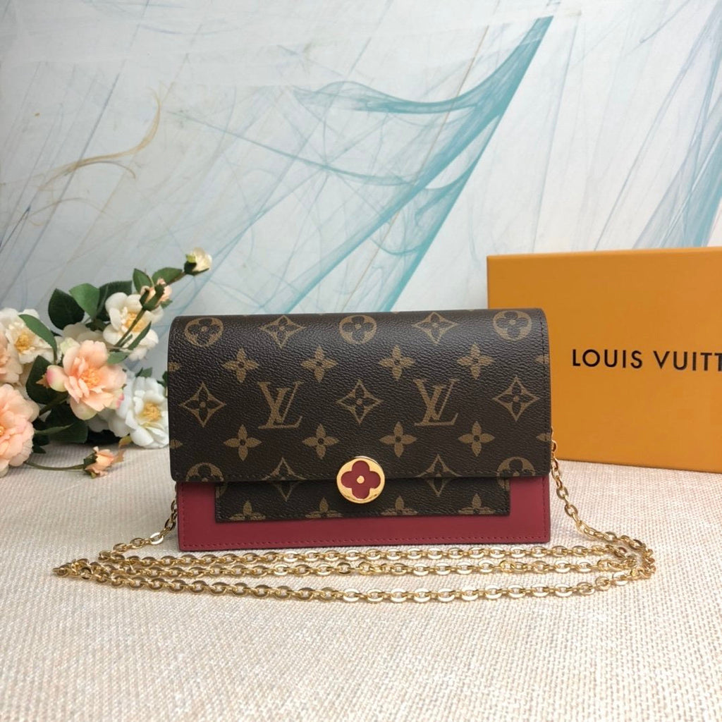 Handbag  Size:17.5×11.5×3.5cm