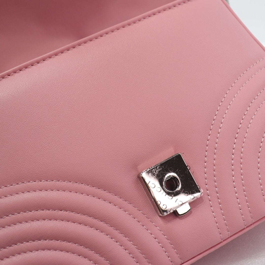 Gucci pink