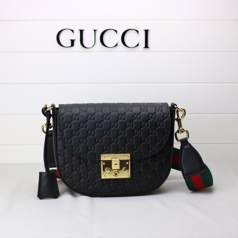 G u c c i v 25*20*7.5CM